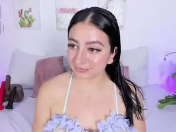 Chaturbate Adult Video Chat of laura_smith12