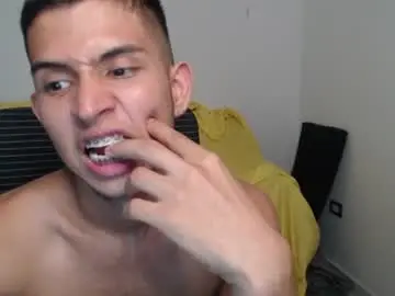 Chaturbate Watch Live Sex Cams of harold_18_