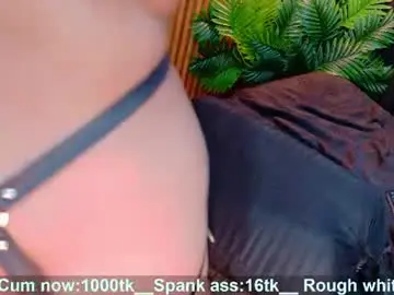 Chaturbate Live Sex Cam of sex_in_paradise24