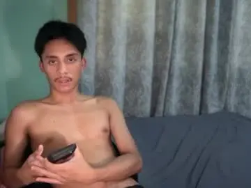 Chaturbate Watch Live Sex Cams of twink_hairyass69