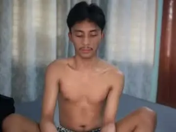 Chaturbate Live Sex Cam of twink_hairyass69