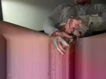 Chaturbate Live Sex Cam of hoodiesahdgoodies