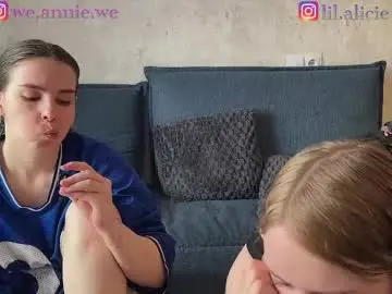 Chaturbate Live Sex Cam of maliinka