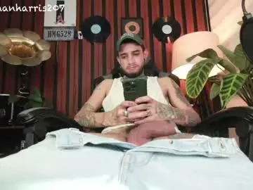 Chaturbate Live Sex Cam of nathanharris207