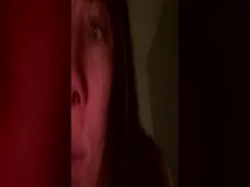 Chaturbate Live Sex Cam of babyslut03_23