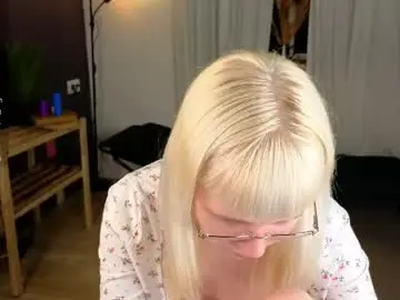 Chaturbate Free Live Porn of call_me_heaven