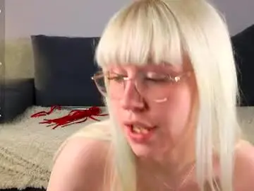 Chaturbate Live Sex Cam of call_me_heaven