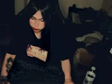 Chaturbate Live Sex Cam of evelyn420521