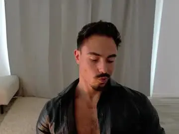 Chaturbate Live Sex Cam of master_lukass
