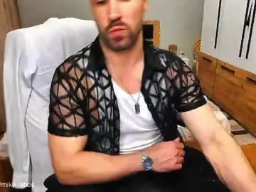 Chaturbate Live Sex Cam of mikestrip