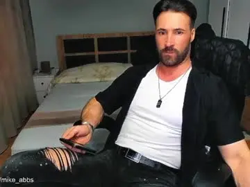 Chaturbate Live Porn of mikestrip