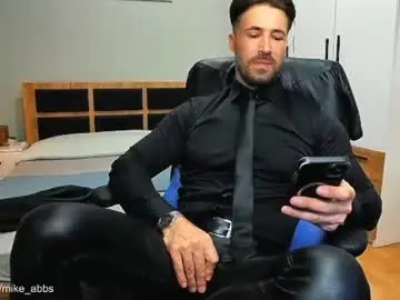 Chaturbate Private Sex Chat of mikestrip