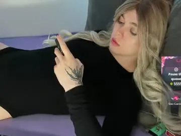 Chaturbate Nude Webcam of roxydreamgirl