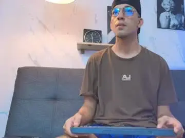 Chaturbate Free Live Porn of davison_viggiani