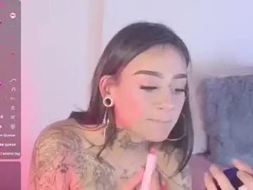 Chaturbate Nude Webcam of mollyblue333