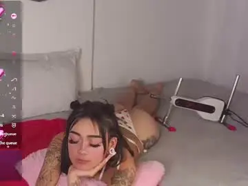 Chaturbate Free Porn Cam of mollyblue333
