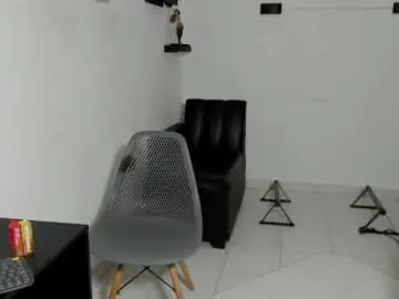 Chaturbate Live Sex Cam of samxx_muscle