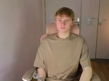 Chaturbate Free Porn Cam of avenrey