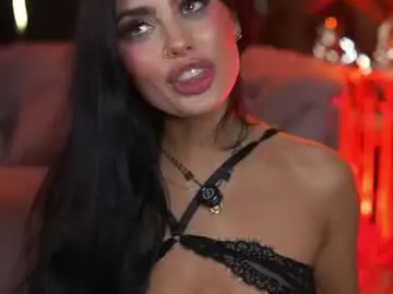 Chaturbate Free Porn Cam of ravennadarcy