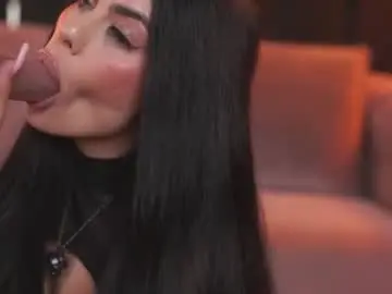 Chaturbate Free Porn Cam of ravennadarcy