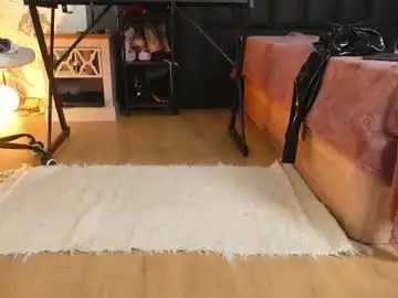 Chaturbate Live Sex Cam of alexa_duque34
