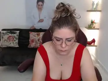 Chaturbate Watch Live Sex Cams of diva_milf