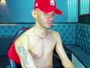 Chaturbate Sex Cam of edward_24_