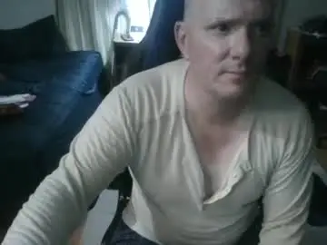 Chaturbate Live Sex of emsguy1