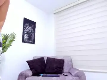 Chaturbate Sex Cam of juniormorris_