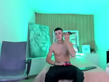 Chaturbate Free Porn Cam of juniormorris_