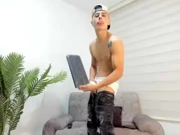 Chaturbate Sex Chat of juniormorris_