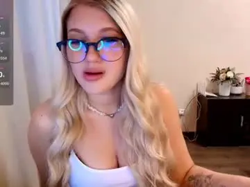 Chaturbate Adult Webcams of evacadooo