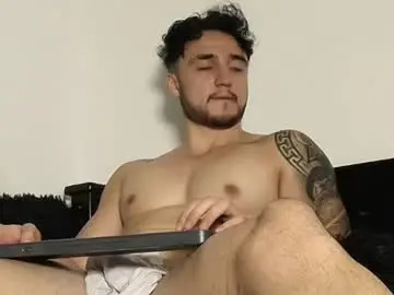 Chaturbate Best Webcam of latinboyvip_