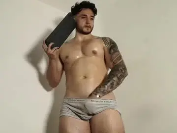 Chaturbate Sex Chat of latinboyvip_