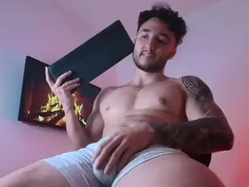 Chaturbate Adult Webcam of latinboyvip_