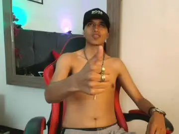 Chaturbate Free Live Porn of alan_colthon