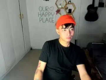 Chaturbate Live Sex Cam of asiancummer_bry69