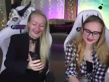 Chaturbate Best live sex cam show of viola_054