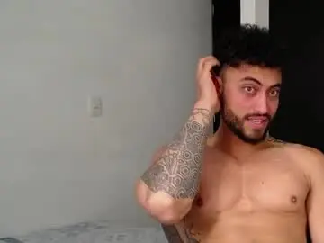 Chaturbate Live Sex Cam of claybrown_