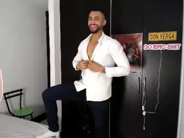 Chaturbate Watch Live Sex Cams of claybrown_