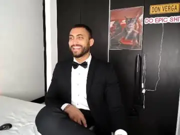 Chaturbate Watch Live Sex Cams of claybrown_