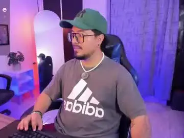 Chaturbate Best live sex cam show of daviidevans