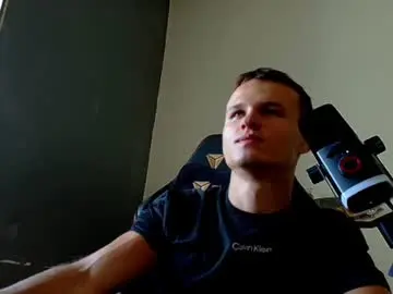 Chaturbate Sex Cam of dennisdillon