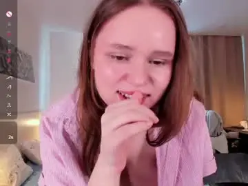 Chaturbate Live Sex Cam of flora_fiore