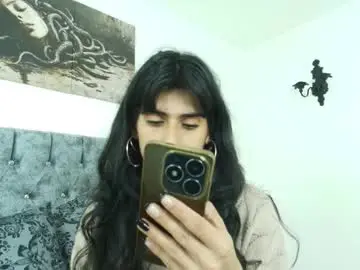 Chaturbate Live Porn of bella_poisonous