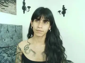 Chaturbate Live Porn of bella_poisonous