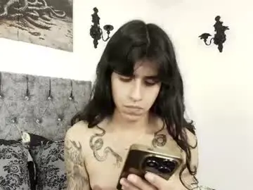 Chaturbate Live Porn of bella_poisonous