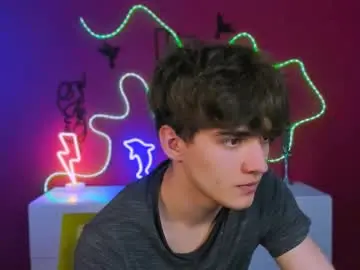 Chaturbate Sex Cam of emil_lucky