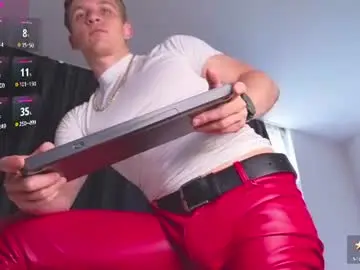 Chaturbate Live Sex of night_wwwolf