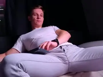 Chaturbate Free Live Porn of night_wwwolf